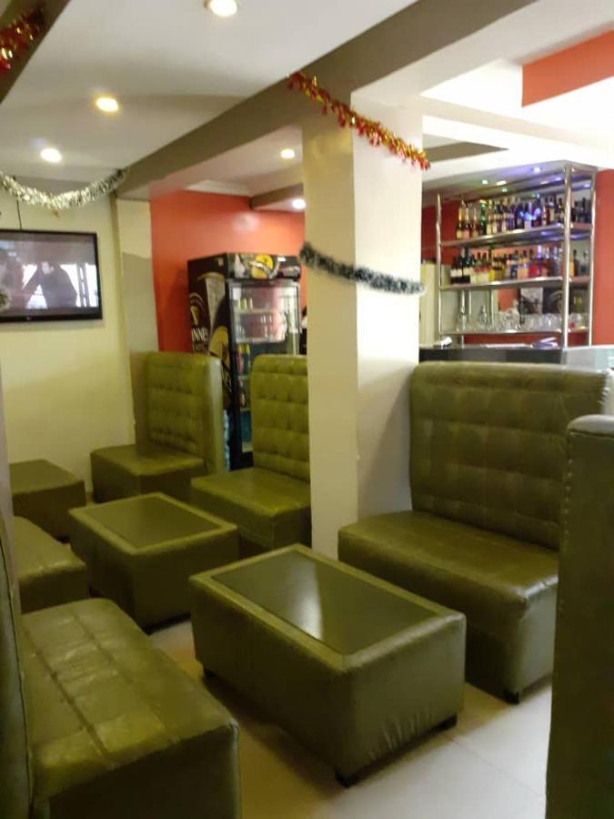 Alluring View Hotel - Toyin Sreet Ikeja Kültér fotó